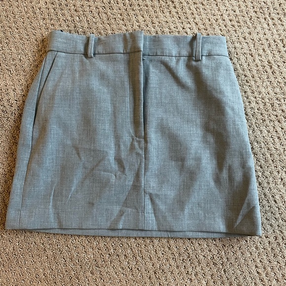 Babaton Dresses & Skirts - Babaton Chisel Skirt